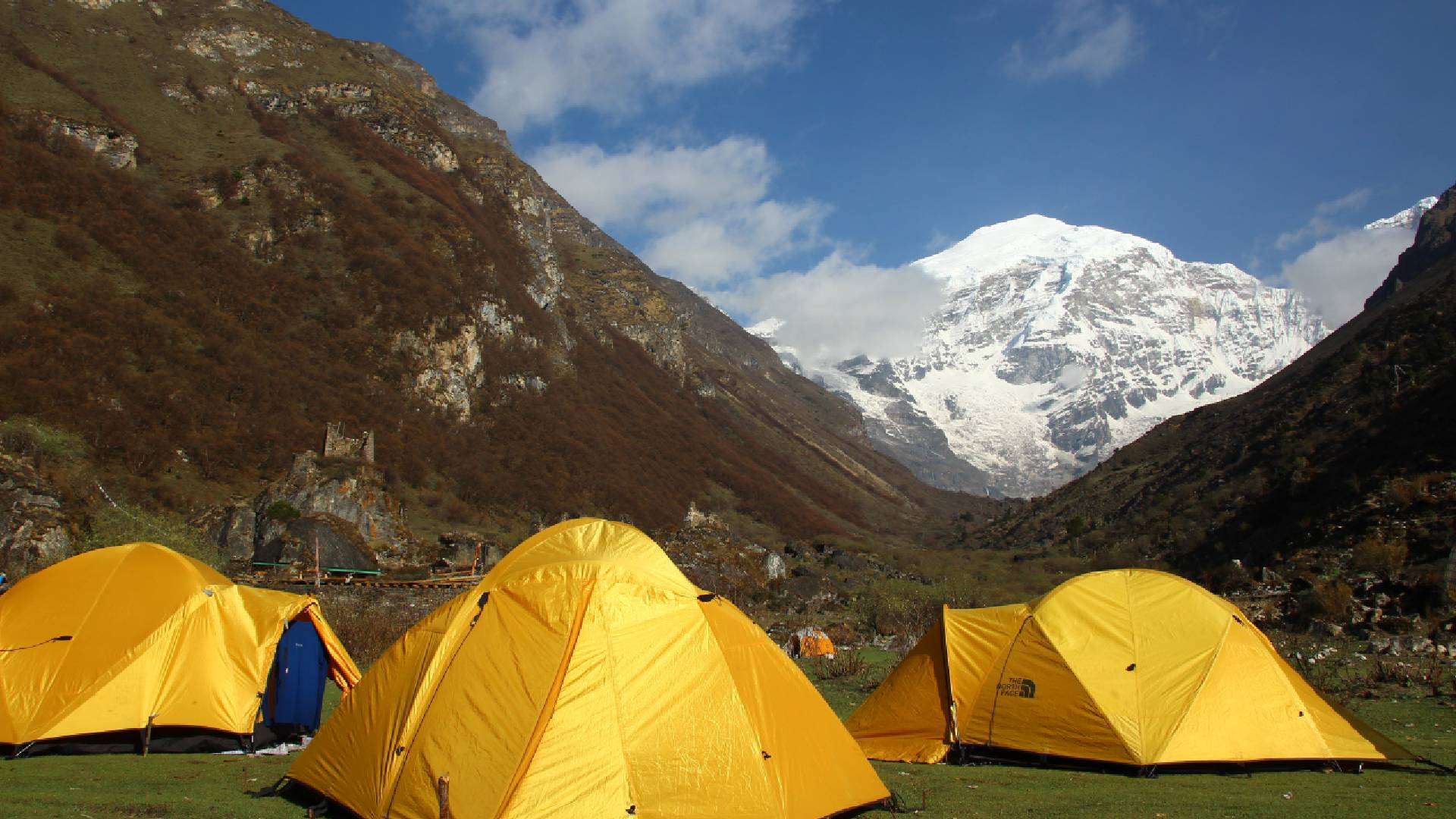 Camping-in-the-Himalayas